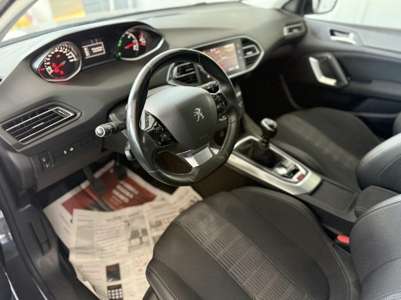 PEUGEOT 308 BlueHDi 130 SeS GT Line