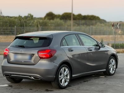MERCEDES Classe A 180 d Premium