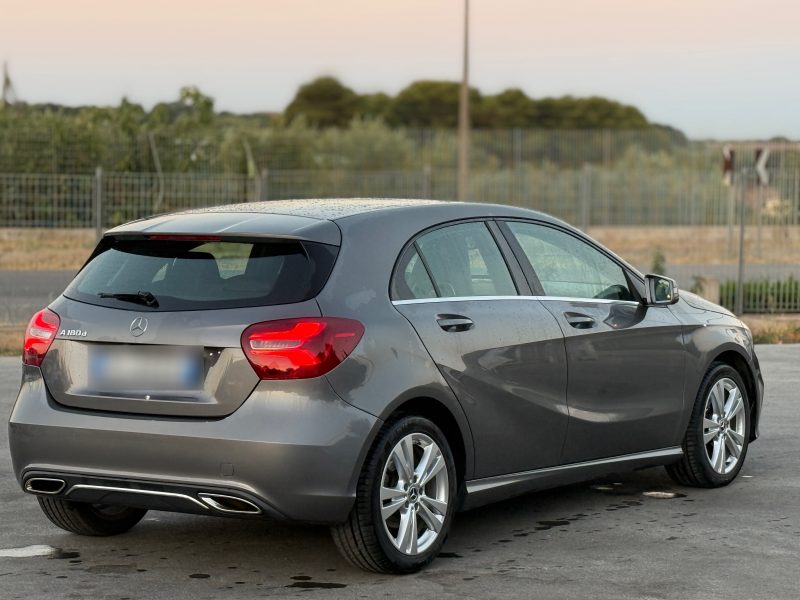 MERCEDES Classe A 180 d Premium