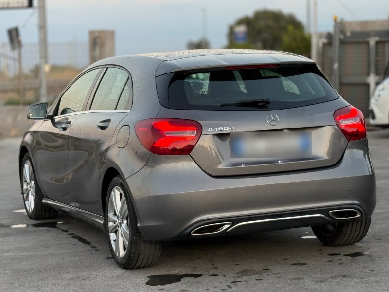 MERCEDES Classe A 180 d Premium