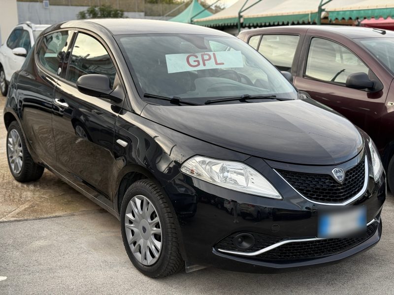 Lancia Y Gold 1.2 Gpl
