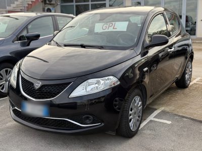 Lancia Y Gold 1.2 Gpl