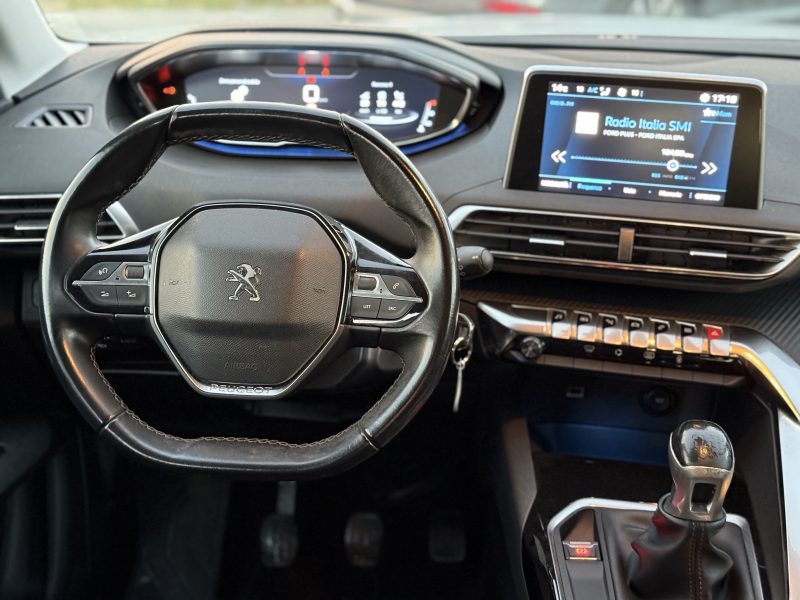 PEUGEOT 3008 1.5 BlueHdi 130 S&S Allure