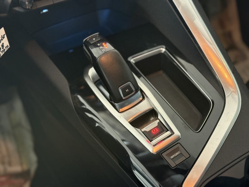 PEUGEOT 3008 BlueHDi 130 SeS EAT8 Allure