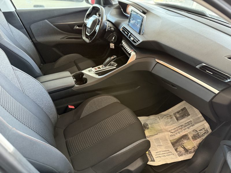 PEUGEOT 3008 BlueHDi 130 SeS EAT8 Allure