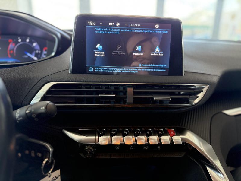 PEUGEOT 3008 BlueHDi 130 SeS EAT8 Allure