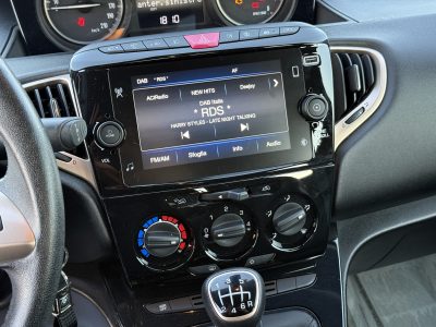 Lancia Y 1.0 70 CV S&S HYBRID A.F.