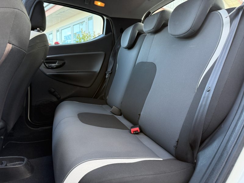 Lancia Ypsilon 1.3 Mjt 95cv Platino TETTO | MOTORE NUOVO