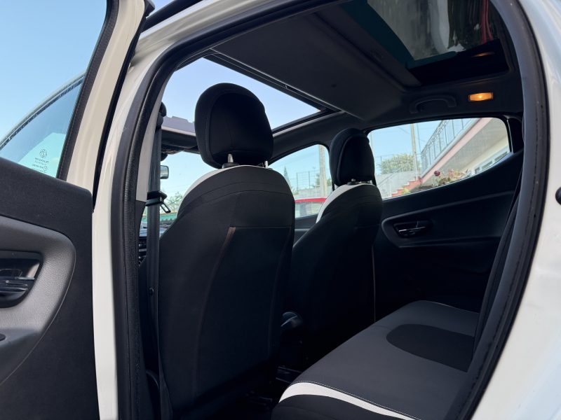 Lancia Ypsilon 1.3 Mjt 95cv Platino TETTO | MOTORE NUOVO