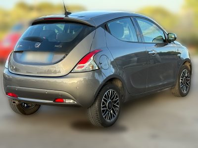 Lancia Y 1.0 70 CV S&S HYBRID A.F.